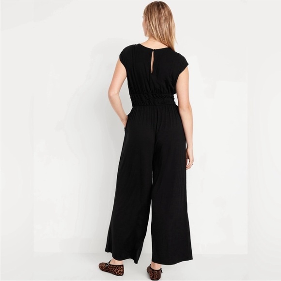 NWOT! Old Navy Black Waist-Defined Wide-Leg Jumpsuit - Multiple Sizes - Picture 5 of 9